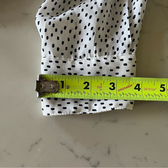 Banana Republic Women’s Oversized White and Black Polka Dot Blouse Size S - Picture 12 of 12